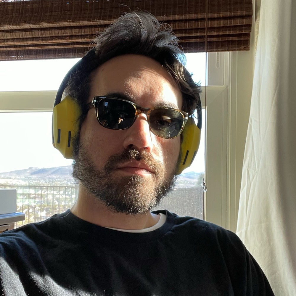 Meet your Posher, Troy